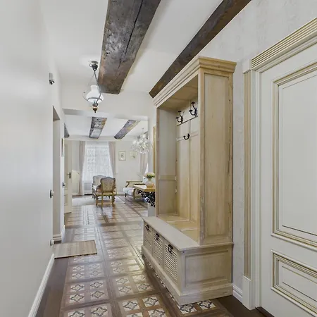Old Town Traditional Appartement