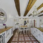 Old Town Traditional ريغا